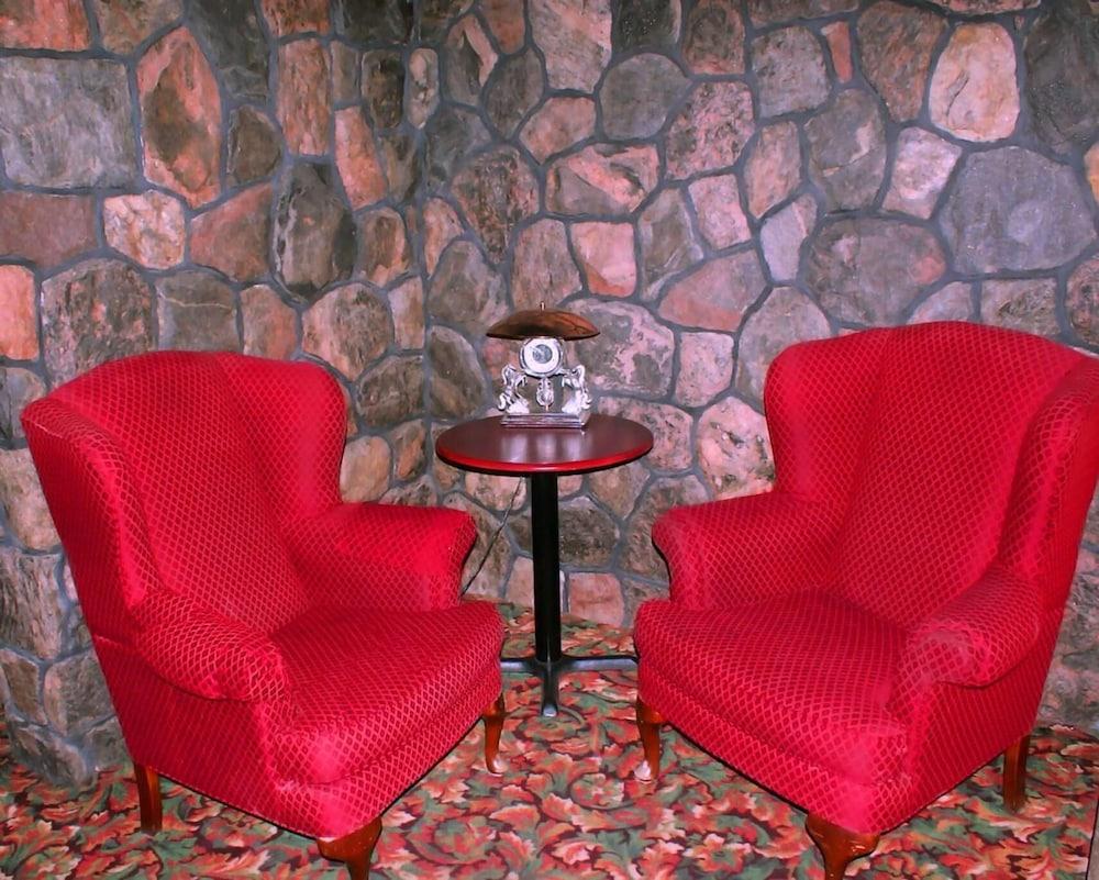 תומפסון The Burntwood Hotel מראה חיצוני תמונה