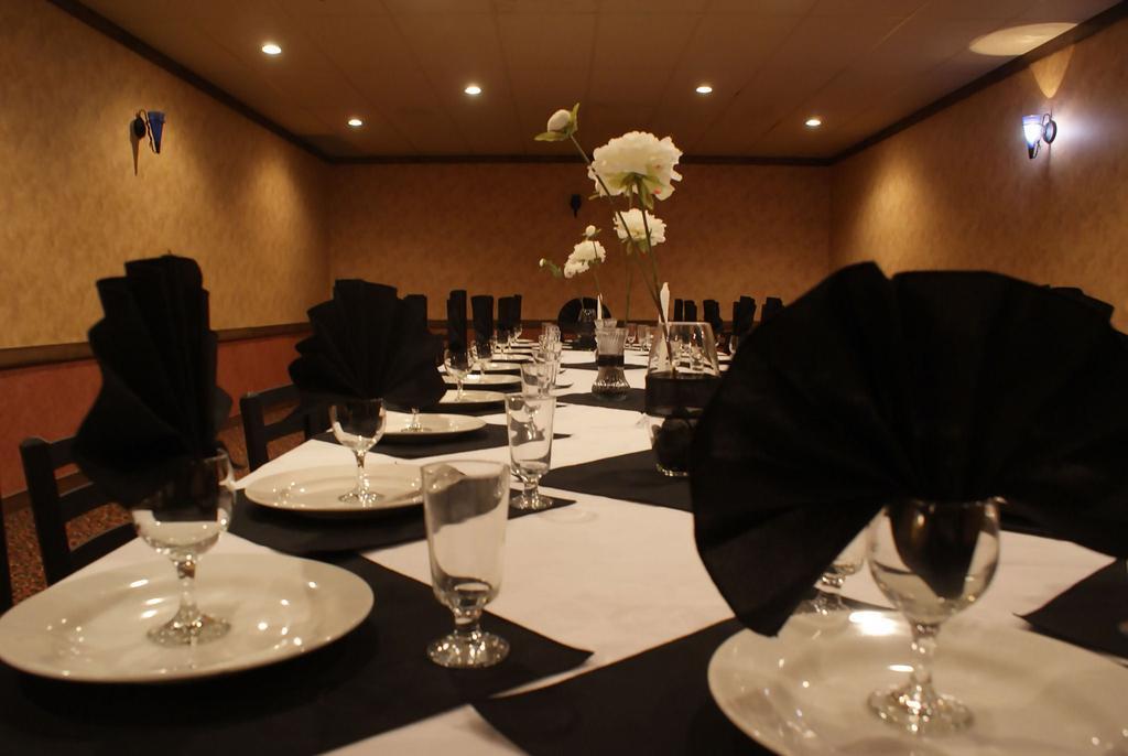 תומפסון The Burntwood Hotel מראה חיצוני תמונה